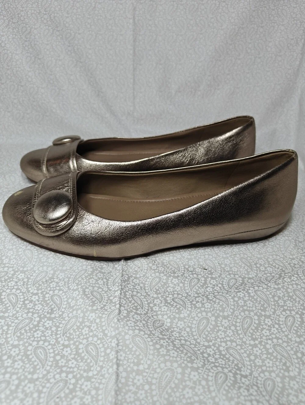 ECCO Women's Owando Button Light Metallic Gold Slip On Flats Comfort Women 7-7.5